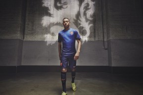 开云 官网 入口-五大联赛球队如何用防反战术对抗外援进攻体系，防守反击最好的球队