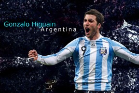 开云体育登陆入口-国家队战术风格为何随教练更迭频繁，国家队的训练都是封闭的吗